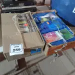 LOTE 259 - 01 LOTE COM CD’S DIVERSOS. (NO ESTADO) ATENÇÃO! FAZER A VISITAÇÃO ANTES DE ARREMATAR, NÃO SABEMOS SE FUNCIONA. LEILÃO NÃO TEM GARANTIA E NEM DEVOLUÇÃO, SUJEITO A POSSÍVEIS AVARIAS VISÍVEIS/OCULTAS E/OU AUSÊNCIA DE COMPONENTES.