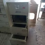 LOTE 039 - 01 COFRE. (NO ESTADO EM QUE SE ENCONTRA. SUJEITO A AVARIAS OCULTAS/VISÍVEIS.) 2773C5