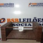 LOTE 011 - 01 COFFEE TABLE. (MESA DE CENTRO) (NO ESTADO EM QUE SE ENCONTRA. SUJEITO A AVARIAS OCULTAS/VISÍVEIS.) BH1484U