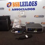 LOTE 294 - 01 INFOCUS PROJECTOR BIVOLT COM CONTROLE. (PROJETOR) (NO ESTADO EM QUE SE ENCONTRA. SUJEITO A AVARIAS OCULTAS/VISÍVEIS.)