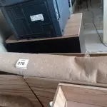 LOTE 376 - 01 RUG (TAPETE). (NO ESTADO EM QUE SE ENCONTRA. SUJEITO A AVARIAS OCULTAS/VISÍVEIS.) AU2130V