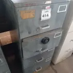 LOTE 414 - 01 COFRE. (NO ESTADO EM QUE SE ENCONTRA. SUJEITO A AVARIAS OCULTAS/VISÍVEIS.) BH1465Y