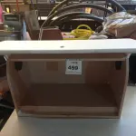 LOTE 459 - 01 ARMÁRIO SUSPENSO. (NO ESTADO EM QUE SE ENCONTRA. SUJEITO A AVARIAS OCULTAS/VISÍVEIS.)