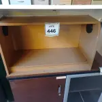 LOTE 446 - 01 ARMÁRIO SUSPENSO. (NO ESTADO EM QUE SE ENCONTRA. SUJEITO A AVARIAS OCULTAS/VISÍVEIS.)
