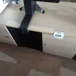 LOTE 329 - 01 RACK EM MADEIRA COM 02 PORTAS. (NO ESTADO EM QUE SE ENCONTRA. SUJEITO A AVARIAS OCULTAS/VISÍVEIS.)