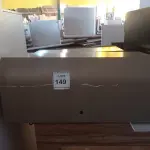 LOTE 149 - 01 ARMÁRIO SUSPENSO. (NO ESTADO EM QUE SE ENCONTRA. SUJEITO A AVARIAS OCULTAS/VISÍVEIS.)