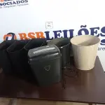 LOTE 205 - 05 LIXEIRAS E 01 FRAGMENTADORA DE PAPEL. (NO ESTADO EM QUE SE ENCONTRA. SUJEITO A AVARIAS OCULTAS/VISÍVEIS.)