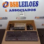 LOTE 370 - 01 CPU HP, MOUSE, TECLADO E CARREGADOR. (NO ESTADO EM QUE SE ENCONTRA. SUJEITO A AVARIAS OCULTAS/VISÍVEIS.) BD0083S