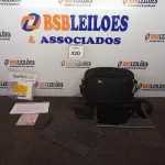 LOTE 320 - 01 TABLET CD0004, COM TECLADO, MOUSE E BOLSA. (NO ESTADO EM QUE SE ENCONTRA. SUJEITO A AVARIAS OCULTAS/VISÍVEIS.)