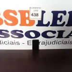 LOTE 438 - 01 IPHONE CD0001051957. (NO ESTADO EM QUE SE ENCONTRA. SUJEITO A AVARIAS OCULTAS/VISÍVEIS.)