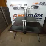 LOTE 221 - 01 ERGOTRON. (SUPORTE MONITOR) (NO ESTADO EM QUE SE ENCONTRA. SUJEITO A AVARIAS OCULTAS/VISÍVEIS.)