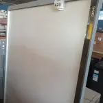 LOTE 424 - 01 SMART BOARD. (NO ESTADO EM QUE SE ENCONTRA. SUJEITO A AVARIAS OCULTAS/VISÍVEIS.)