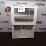 LOTE 316 - 01 DEHUMIDIFIER 110V. (NO ESTADO EM QUE SE ENCONTRA. SUJEITO A AVARIAS OCULTAS/VISÍVEIS.) AV9986S