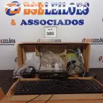 LOTE 380 - 01 CPU HP, MOUSE, TECLADO E CARREGADOR. (NO ESTADO EM QUE SE ENCONTRA. SUJEITO A AVARIAS OCULTAS/VISÍVEIS.) BD1048R