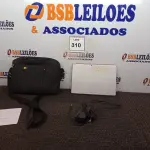 LOTE 310 - 01 TABLET CD00040444922, COM TECLADO, MOUSE E BOLSA. (NO ESTADO EM QUE SE ENCONTRA. SUJEITO A AVARIAS OCULTAS/VISÍVEIS.)