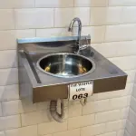 LOTE 063 - 01 PIA EM INOX PARA LAVATÓRIO. (NO ESTADO) ATENÇÃO! FAZER A VISITAÇÃO ANTES DE ARREMATAR, NÃO SABEMOS SE FUNCIONA. LEILÃO NÃO TEM GARANTIA E NEM DEVOLUÇÃO, SUJEITO A POSSÍVEIS AVARIAS VISÍVEIS/OCULTAS E/OU AUSÊNCIA DE COMPONENTES.