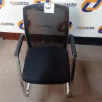LOTE 541 - 01 CADEIRA DE ESCRITÓRIO. (NO ESTADO EM QUE SE ENCONTRA. SUJEITO A AVARIAS OCULTAS/VISÍVEIS.)