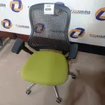 LOTE 499 - 01 CADEIRA DE ESCRITÓRIO. (NO ESTADO EM QUE SE ENCONTRA. SUJEITO A AVARIAS OCULTAS/VISÍVEIS.)