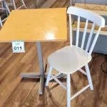 LOTE 011 - 01 MESA QUADRADA EM MADEIRA COM PÉS EM FERRO E 01 CADEIRA EM MADEIRA.   (NO ESTADO) ATENÇÃO! FAZER A VISITAÇÃO ANTES DE ARREMATAR, NÃO SABEMOS SE FUNCIONA. LEILÃO NÃO TEM GARANTIA E NEM DEVOLUÇÃO, SUJEITO A POSSÍVEIS AVARIAS VISÍVEIS/OCULTAS E/OU AUSÊNCIA DE COMPONENTES.