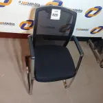 LOTE 520 - 01 CADEIRA DE ESCRITÓRIO. (NO ESTADO EM QUE SE ENCONTRA. SUJEITO A AVARIAS OCULTAS/VISÍVEIS.)