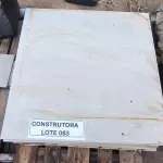 LOTE 083 - APROXIMADAMENTE 12,15 M² DE PORCELANATO 90X90CM DIVERSOS. (NO ESTADO EM QUE SE ENCONTRA. SUJEITO A AVARIAS OCULTAS/VISÍVEIS.)
