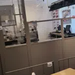 LOTE 043 - 01 DIVISÓRIA EM FERRO COM VIDRO. (NO ESTADO) ATENÇÃO! FAZER A VISITAÇÃO ANTES DE ARREMATAR, NÃO SABEMOS SE FUNCIONA. LEILÃO NÃO TEM GARANTIA E NEM DEVOLUÇÃO, SUJEITO A POSSÍVEIS AVARIAS VISÍVEIS/OCULTAS E/OU AUSÊNCIA DE COMPONENTES.