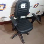 LOTE 496 - 01 CADEIRA DE ESCRITÓRIO. (NO ESTADO EM QUE SE ENCONTRA. SUJEITO A AVARIAS OCULTAS/VISÍVEIS.)