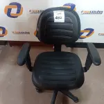 LOTE 492 - 01 CADEIRA DE ESCRITÓRIO. (NO ESTADO EM QUE SE ENCONTRA. SUJEITO A AVARIAS OCULTAS/VISÍVEIS.)