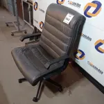 LOTE 553 - 01 CADEIRA DE ESCRITÓRIO. (NO ESTADO EM QUE SE ENCONTRA. SUJEITO A AVARIAS OCULTAS/VISÍVEIS.)