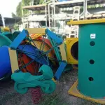 LOTE 565 - 01 PLAYGROUND. (NO ESTADO EM QUE SE ENCONTRA. SUJEITO A AVARIAS OCULTAS/VISÍVEIS.)