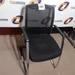 LOTE 562 - 01 CADEIRA DE ESCRITÓRIO. (NO ESTADO EM QUE SE ENCONTRA. SUJEITO A AVARIAS OCULTAS/VISÍVEIS.)