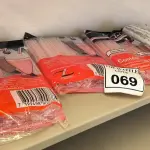 LOTE 069 - 05 PACOTES COM CANUDOS DE PLÁSTICO. (NO ESTADO) ATENÇÃO! FAZER A VISITAÇÃO ANTES DE ARREMATAR, NÃO SABEMOS SE FUNCIONA. LEILÃO NÃO TEM GARANTIA E NEM DEVOLUÇÃO, SUJEITO A POSSÍVEIS AVARIAS VISÍVEIS/OCULTAS E/OU AUSÊNCIA DE COMPONENTES.