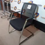 LOTE 511 - 01 CADEIRA DE ESCRITÓRIO. (NO ESTADO EM QUE SE ENCONTRA. SUJEITO A AVARIAS OCULTAS/VISÍVEIS.)