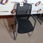 LOTE 559 - 01 CADEIRA DE ESCRITÓRIO. (NO ESTADO EM QUE SE ENCONTRA. SUJEITO A AVARIAS OCULTAS/VISÍVEIS.)