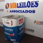 LOTE 135 - 01 LATA DE TINTA IQUINE DIATEX BASE P 18 L. (NO ESTADO) ATENÇÃO! FAZER A VISITAÇÃO ANTES DE ARREMATAR, NÃO SABEMOS SE FUNCIONA. LEILÃO NÃO TEM GARANTIA E NEM DEVOLUÇÃO, SUJEITO A POSSÍVEIS AVARIAS VISÍVEIS/OCULTAS E/OU AUSÊNCIA DE COMPONENTES.