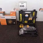 LOTE 035 - 01 MALETA COM FERRAMENTAS, ALICATE, MARTELO, ESTILETE, CHAVE DE TESTE. (NO ESTADO) ATENÇÃO! FAZER A VISITAÇÃO ANTES DE ARREMATAR, NÃO SABEMOS SE FUNCIONA. LEILÃO NÃO TEM GARANTIA E NEM DEVOLUÇÃO, SUJEITO A POSSÍVEIS AVARIAS VISÍVEIS/OCULTAS E/OU AUSÊNCIA DE COMPONENTES.