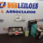 LOTE 040 - 01 COPO COM SOM, 01 COPO STANLEY E 1 GARRAFA COM 3 CANECAS.  (NO ESTADO) ATENÇÃO! FAZER A VISITAÇÃO ANTES DE ARREMATAR, NÃO SABEMOS SE FUNCIONA. LEILÃO NÃO TEM GARANTIA E NEM DEVOLUÇÃO, SUJEITO A POSSÍVEIS AVARIAS VISÍVEIS/OCULTAS E/OU AUSÊNCIA DE COMPONENTES.