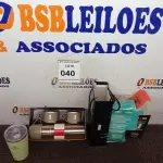 LOTE 040 - 01 COPO COM SOM, 01 COPO STANLEY E 1 GARRAFA COM 3 CANECAS.  (NO ESTADO) ATENÇÃO! FAZER A VISITAÇÃO ANTES DE ARREMATAR, NÃO SABEMOS SE FUNCIONA. LEILÃO NÃO TEM GARANTIA E NEM DEVOLUÇÃO, SUJEITO A POSSÍVEIS AVARIAS VISÍVEIS/OCULTAS E/OU AUSÊNCIA DE COMPONENTES.