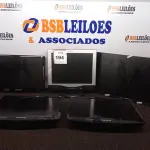 LOTE 194 - 06 MONITORES LCD MARCAS E MODELOS DIVERSOS. (NO ESTADO) ATENÇÃO! FAZER A VISITAÇÃO ANTES DE ARREMATAR, NÃO SABEMOS SE FUNCIONA. LEILÃO NÃO TEM GARANTIA E NEM DEVOLUÇÃO, SUJEITO A POSSÍVEIS AVARIAS VISÍVEIS/OCULTAS E/OU AUSÊNCIA DE COMPONENTES.