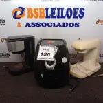 LOTE 136 - 01 BATEDEIRA, 01 CAFETEIRA E 01 AIR FRYER INCOMPLETOS. (NO ESTADO) ATENÇÃO! FAZER A VISITAÇÃO ANTES DE ARREMATAR, NÃO SABEMOS SE FUNCIONA. LEILÃO NÃO TEM GARANTIA E NEM DEVOLUÇÃO, SUJEITO A POSSÍVEIS AVARIAS VISÍVEIS/OCULTAS E/OU AUSÊNCIA DE COMPONENTES.