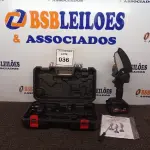 LOTE 036 - 01 MINI MOTOSSERRA ELÉTRICA A BATERIA.  (NO ESTADO) ATENÇÃO! FAZER A VISITAÇÃO ANTES DE ARREMATAR, NÃO SABEMOS SE FUNCIONA. LEILÃO NÃO TEM GARANTIA E NEM DEVOLUÇÃO, SUJEITO A POSSÍVEIS AVARIAS VISÍVEIS/OCULTAS E/OU AUSÊNCIA DE COMPONENTES.