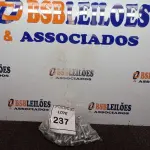 LOTE 237 - 01 LOTE COM DIVERSOS PARAFUSOS. (NOVO) (NO ESTADO) ATENÇÃO! FAZER A VISITAÇÃO ANTES DE ARREMATAR, NÃO SABEMOS SE FUNCIONA. LEILÃO NÃO TEM GARANTIA E NEM DEVOLUÇÃO, SUJEITO A POSSÍVEIS AVARIAS VISÍVEIS/OCULTAS E/OU AUSÊNCIA DE COMPONENTES.