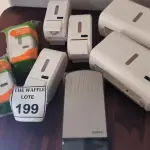 LOTE 199 - 01 LOTE COM DISPENSES PARA SABÃO. (NO ESTADO) ATENÇÃO! FAZER A VISITAÇÃO ANTES DE ARREMATAR, NÃO SABEMOS SE FUNCIONA. LEILÃO NÃO TEM GARANTIA E NEM DEVOLUÇÃO, SUJEITO A POSSÍVEIS AVARIAS VISÍVEIS/OCULTAS E/OU AUSÊNCIA DE COMPONENTES.