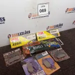 LOTE 069 - 01 LOTE COM JOGOS DE PASTILHA DE FREIO DIVERSAS E 02 CORRENTES DE MOTO YAMAHA FAZER 2008. (NO ESTADO) ATENÇÃO! FAZER A VISITAÇÃO ANTES DE ARREMATAR, NÃO SABEMOS SE FUNCIONA. LEILÃO NÃO TEM GARANTIA E NEM DEVOLUÇÃO, SUJEITO A POSSÍVEIS AVARIAS VISÍVEIS/OCULTAS E/OU AUSÊNCIA DE COMPONENTES.