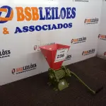 LOTE 236 - 01 DESCASCADOR DE CAFÉ MARCA BOTINI.  (NO ESTADO) ATENÇÃO! FAZER A VISITAÇÃO ANTES DE ARREMATAR, NÃO SABEMOS SE FUNCIONA. LEILÃO NÃO TEM GARANTIA E NEM DEVOLUÇÃO, SUJEITO A POSSÍVEIS AVARIAS VISÍVEIS/OCULTAS E/OU AUSÊNCIA DE COMPONENTES.