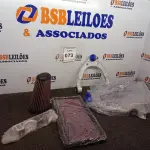 LOTE 073 - 01 LOTE COM FILTRO AR PORSCHE CAYENNE 4.8 V8/2009ATE 2012, FILTRO DE AR PORSCHE BOXER 2.73.48 E -0666, ESTABILIZADOR DA PORSCHE SWAY ANTI ROLL BAR E BANDEJA SUPERIORES DIANTEIRO 2012-2018 PORSCHE CAYENNE. (NO ESTADO) ATENÇÃO! FAZER A VISITAÇÃO ANTES DE ARREMATAR, NÃO SABEMOS SE FUNCIONA. LEILÃO NÃO TEM GARANTIA E NEM DEVOLUÇÃO, SUJEITO A POSSÍVEIS AVARIAS VISÍVEIS/OCULTAS E/OU AUSÊNCIA DE COMPONENTES.