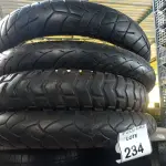 LOTE 234 - 04 PNEUS DE MOTO USADOS, SENDO 02 90/90 AROS 21, 01 120/70 ARO 19 E 01 100/90 ARO 19. (NO ESTADO) ATENÇÃO! FAZER A VISITAÇÃO ANTES DE ARREMATAR, NÃO SABEMOS SE FUNCIONA. LEILÃO NÃO TEM GARANTIA E NEM DEVOLUÇÃO, SUJEITO A POSSÍVEIS AVARIAS VISÍVEIS/OCULTAS E/OU AUSÊNCIA DE COMPONENTES.