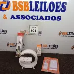 LOTE 101 - 01 SMART LIGHT SOUND, 01 CARRINHO DE PORTA DE MOVIMENTO, 01 EXTENSOR DE TORNEIRA E SUPORTE PARA CELULAR. (NO ESTADO) ATENÇÃO! FAZER A VISITAÇÃO ANTES DE ARREMATAR, NÃO SABEMOS SE FUNCIONA. LEILÃO NÃO TEM GARANTIA E NEM DEVOLUÇÃO, SUJEITO A POSSÍVEIS AVARIAS VISÍVEIS/OCULTAS E/OU AUSÊNCIA DE COMPONENTES.