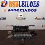 LOTE 021 - 21 CELULARES DE BOTÃO (NO ESTADO) ATENÇÃO! FAZER A VISITAÇÃO ANTES DE ARREMATAR, NÃO SABEMOS SE FUNCIONA. LEILÃO NÃO TEM GARANTIA E NEM DEVOLUÇÃO, SUJEITO A POSSÍVEIS AVARIAS VISÍVEIS/OCULTAS E/OU AUSÊNCIA DE COMPONENTES.