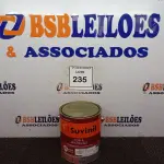 LOTE 235 - 01 LATA DE TINTA ESMALTE SINTÉTICO PARA MADEIRA E METAL 3,6L NA COR BRILHANTE VERMELHO MARCA SUVINIL (NOVO).  (NO ESTADO) ATENÇÃO! FAZER A VISITAÇÃO ANTES DE ARREMATAR, NÃO SABEMOS SE FUNCIONA. LEILÃO NÃO TEM GARANTIA E NEM DEVOLUÇÃO, SUJEITO A POSSÍVEIS AVARIAS VISÍVEIS/OCULTAS E/OU AUSÊNCIA DE COMPONENTES.